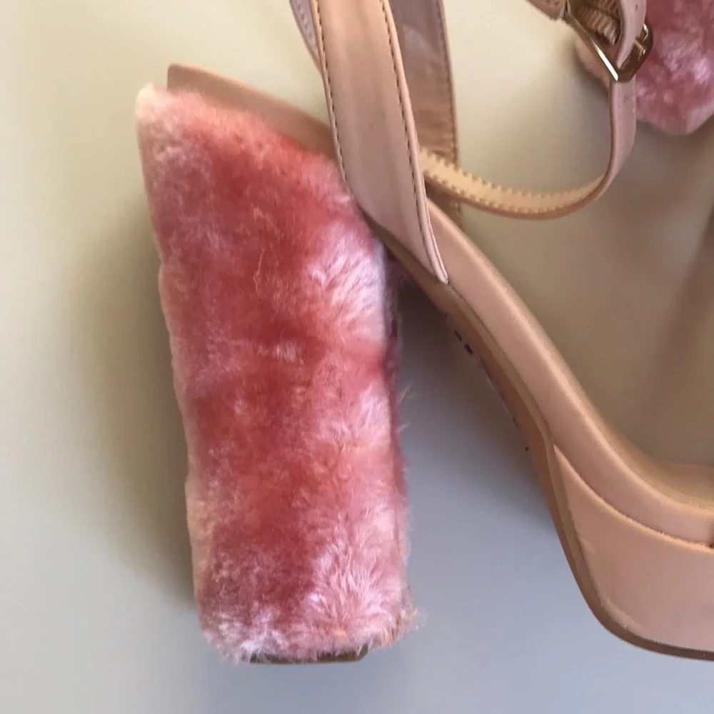 SHOE REPUBLIC LA TEDDY HEEL PINK SIZE 8